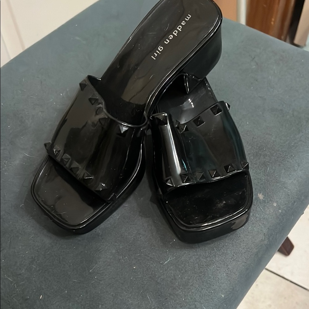 Madden Girl Glossy Black Slide Sandals Cute & Stylish